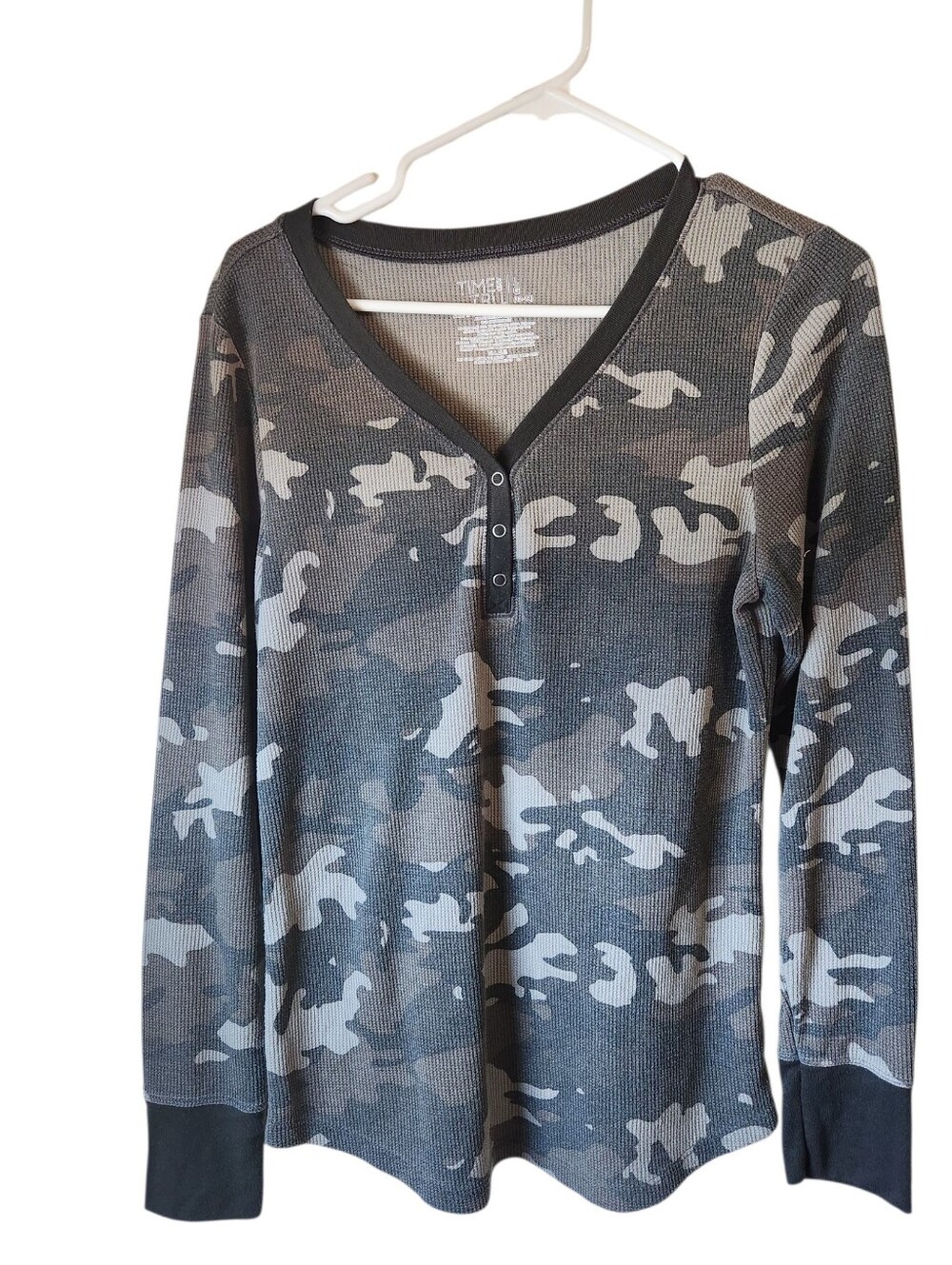 Time and Tru Camo Thermal Henley Long Sleeve Shirt